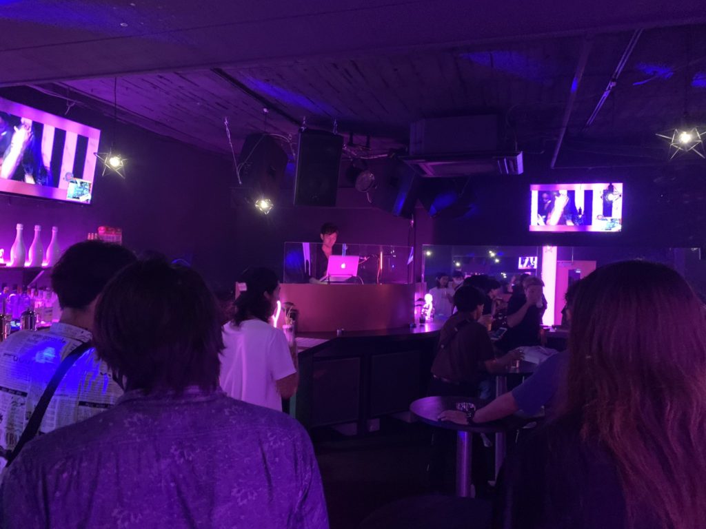 四国・香川で人気のクラブ、DJBARは「SHOCK - ショック」高松随一のミュージックバー