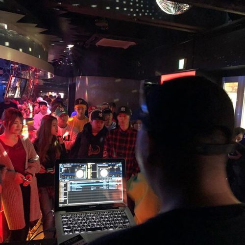 【仙台クラブ】Standing Bar RED BOX - スタンディングバーレッドボックスは人気のクラブ、DJBARです。人気クラブDJによるクラブイベントも行われます